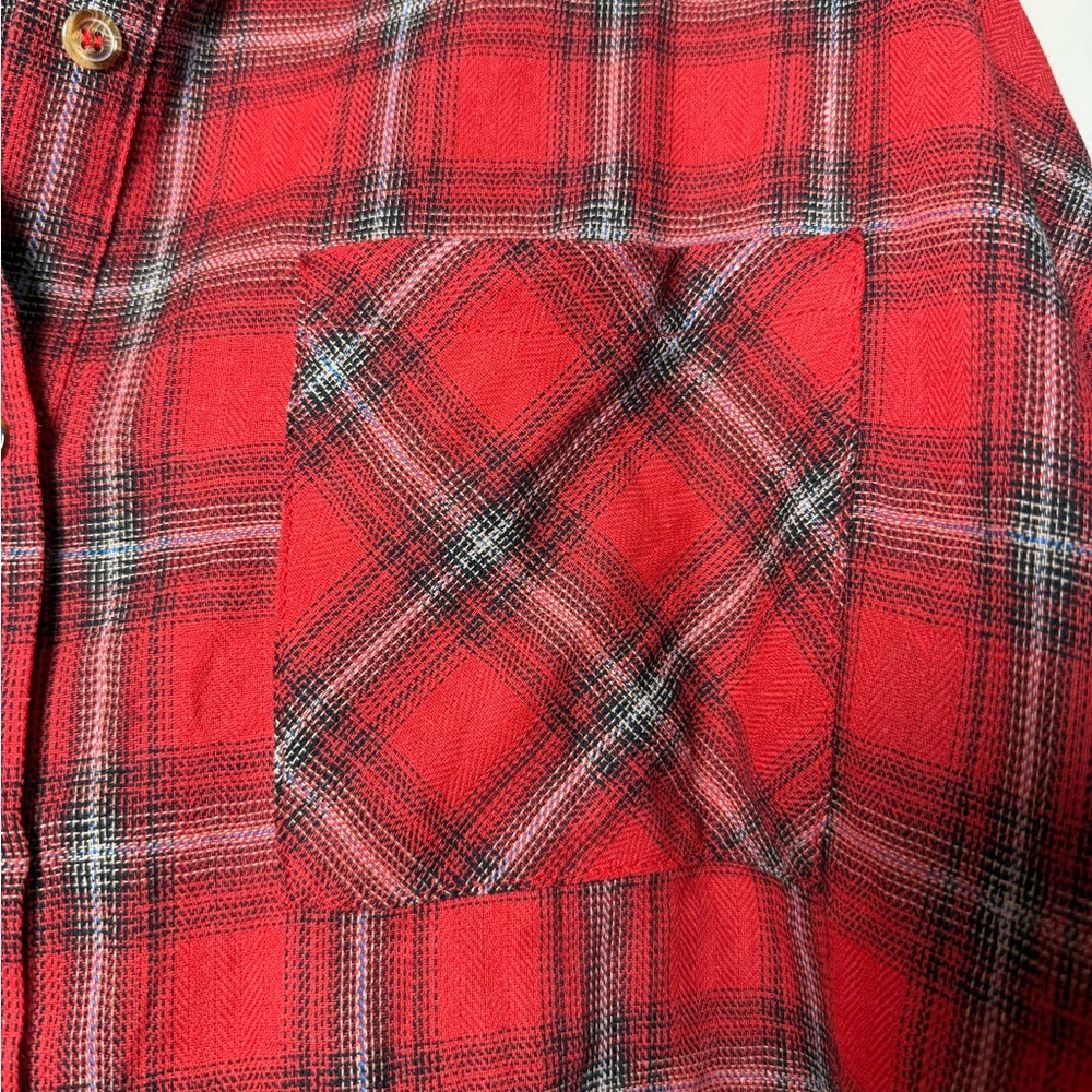 Kye Mi Women’s Oversized Style‎ Red Plaid Button-Up Shirt - Picture 4 of 8